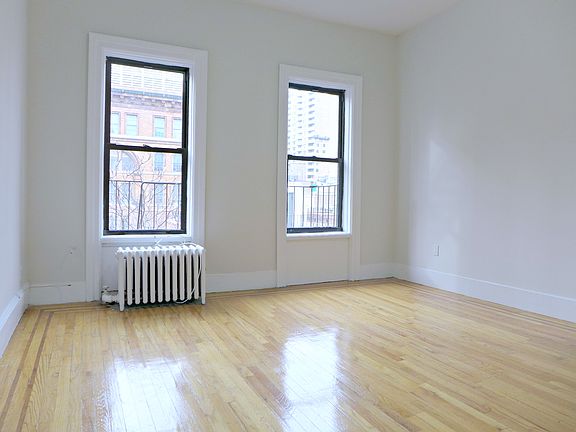 2nd image of 142 E 27th St APT 7D