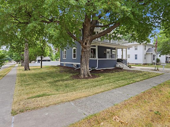 5th image of 436 W Luverne St
