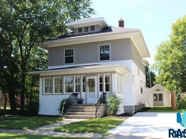 117 S Josephine Ave, Madison, SD 57042