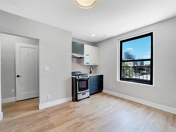 3rd image of 545 W 125th St APT 67