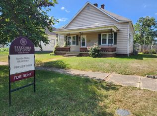 1123 S Main St, Clinton, IN 47842