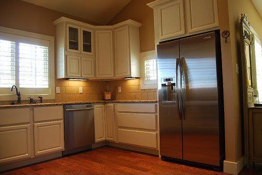 3rd image of 12803 Watergrove Dr
