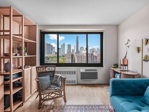 4th image of 185 Hall St APT 1607