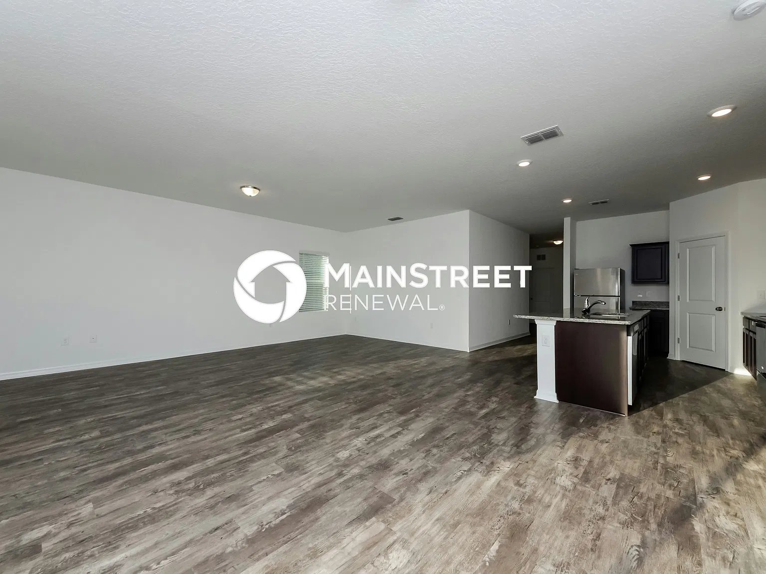 413 Stillwater Ln — Photo 4