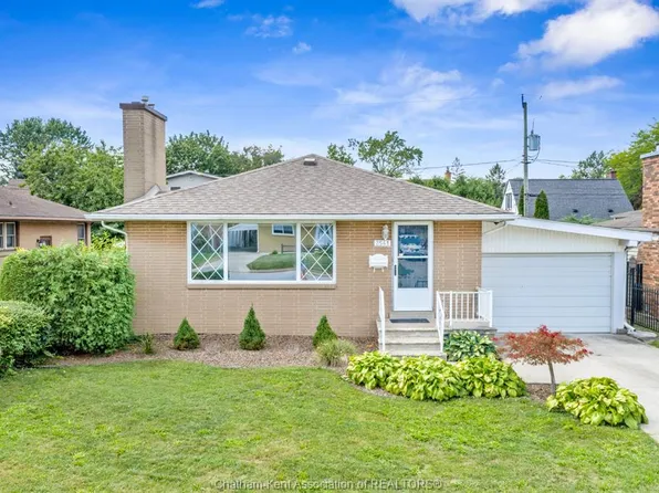2541 Gail Rd, Windsor, ON N8W 2Z7