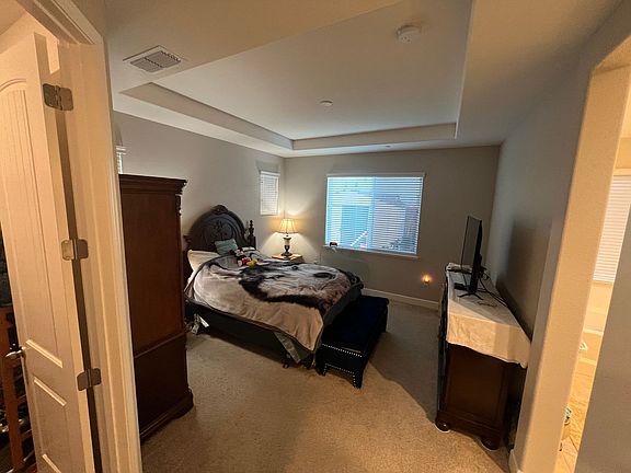 5th image of 5460 Chamberlain St