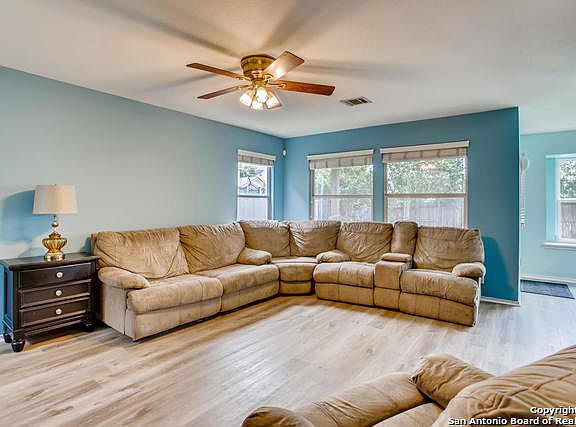 5th image of 4015 Sparrow Lk