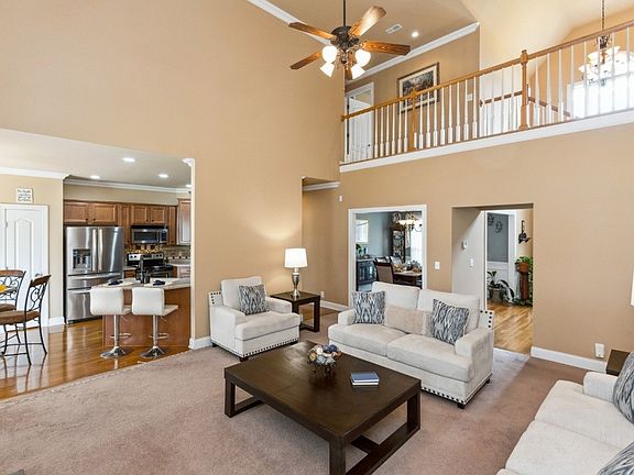 4th image of 1407 Buckskin Ct