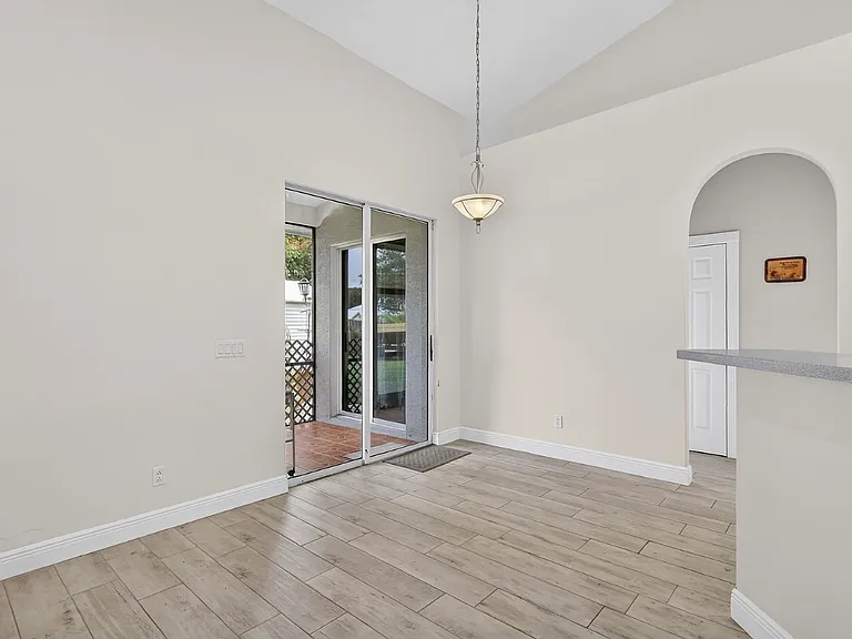 1571 SW Hunnicut Port St — Photo 9