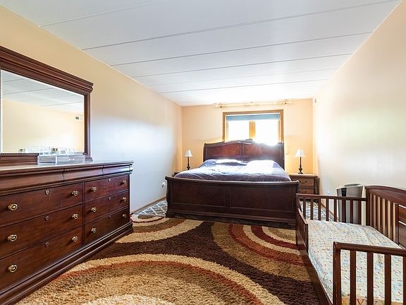 5th image of 15714 Deerfield Ct
