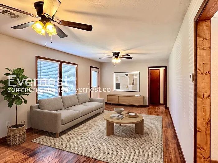 3 bed, 1.0 bath, 1048 sqft, $1,149 — Photo 4