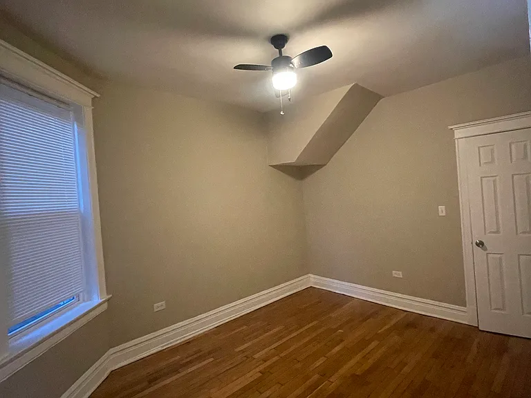 7556 S Langley Ave #1 — Photo 20