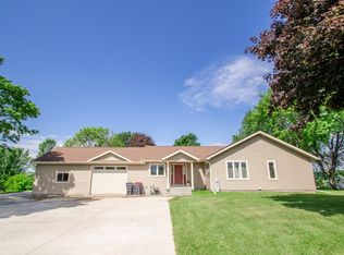 N9261 Ash Rd, Watertown, WI 53094