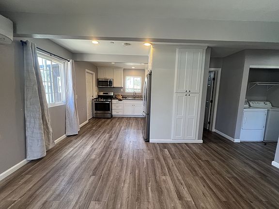 4th image of 6373 Osler St
