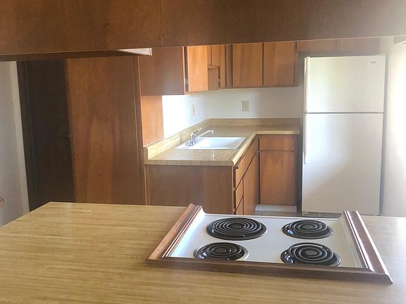 4th image of 5147 Hilltop Dr #B