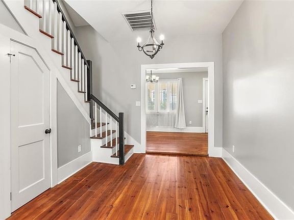 5th image of 1121 Kerlerec St