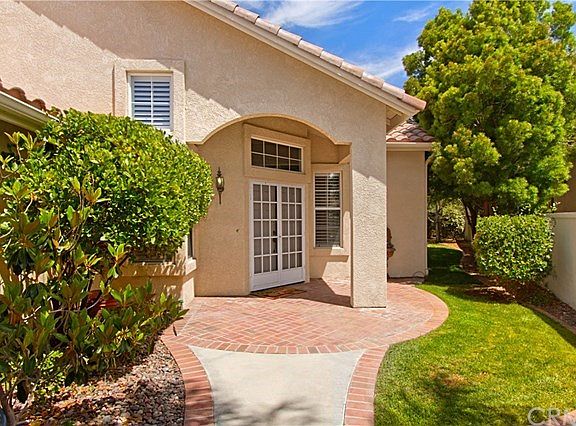 3rd image of 40563 Calle Lampara