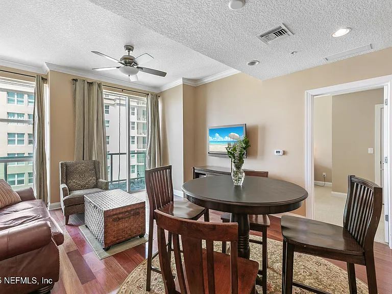 1431 Riverplace Blvd #2302 — Photo 8