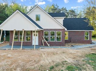 115 Nelson Ln, Clinton, TN 37716