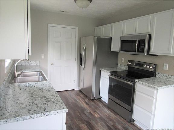 5th image of 194 Heartwood Dr