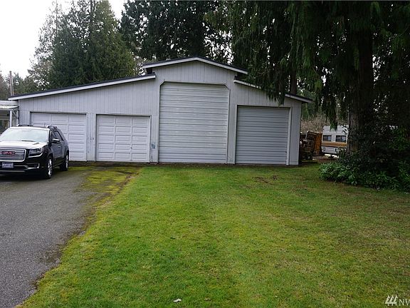 2nd image of 2911 108th Ave E