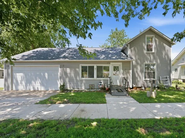 905 Iowa Ave, Dunlap, IA 51529