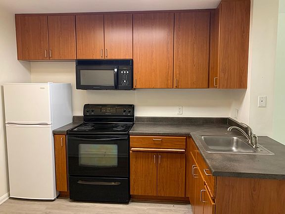 2nd image of 1435 India St Unit 320