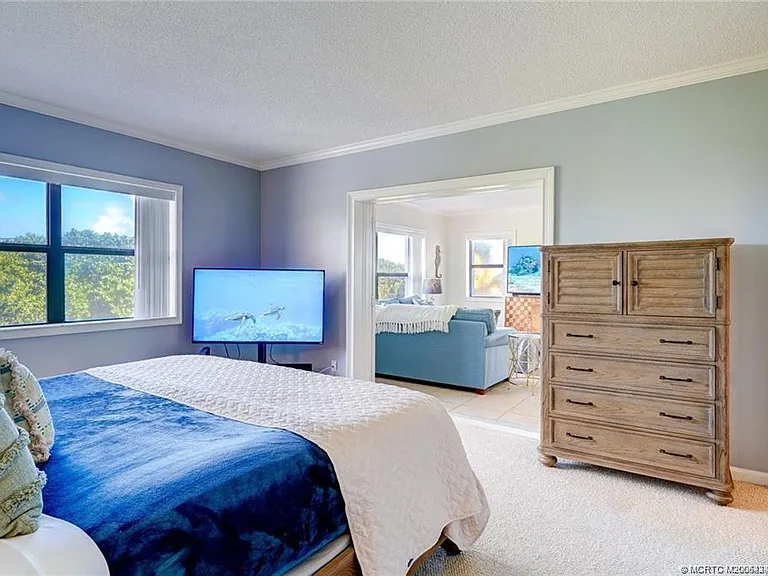 1289 NE Ocean Blvd #5 — Photo 22