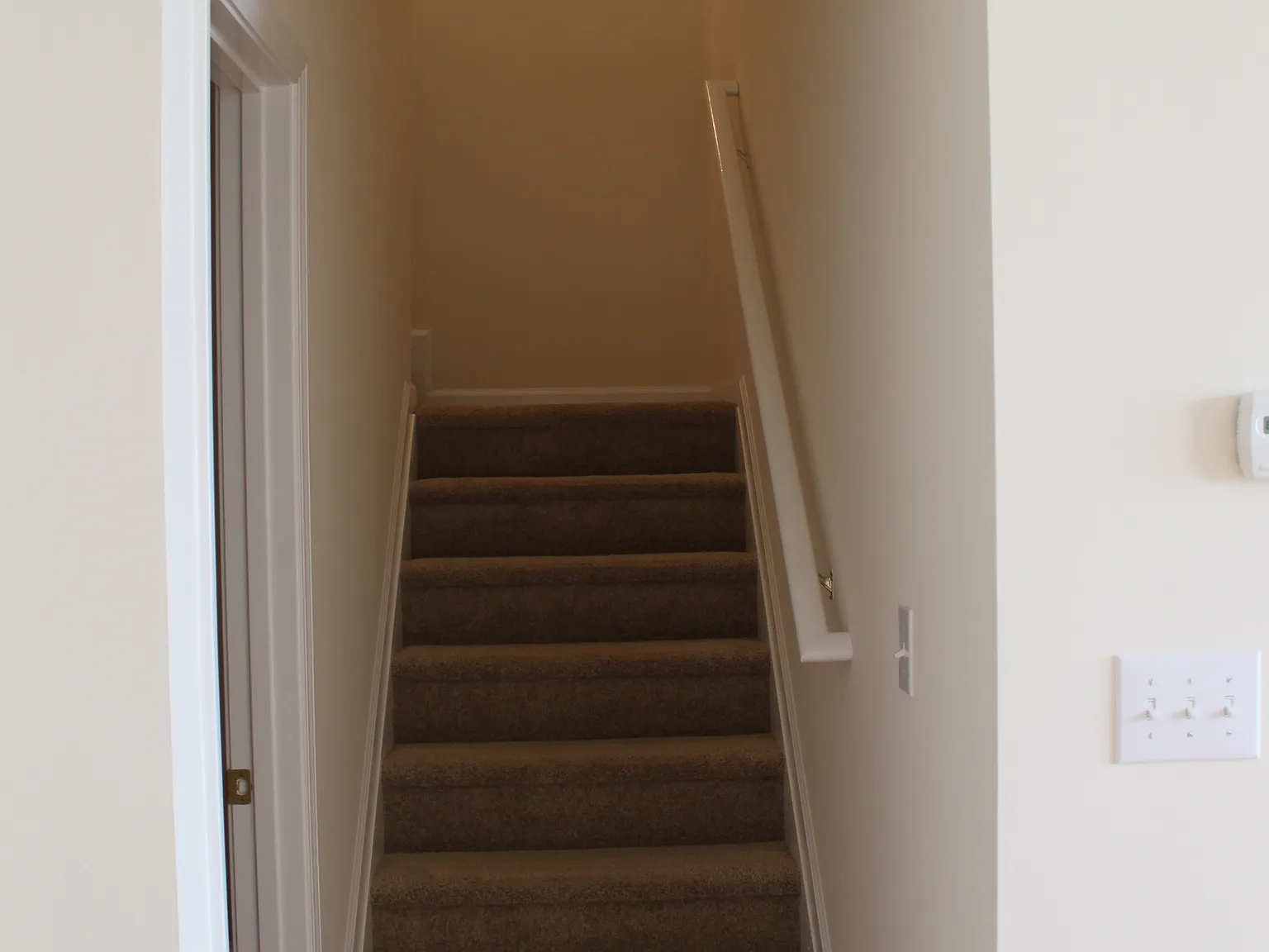 3 bed, 1668 sqft, $2,050 — Photo 3