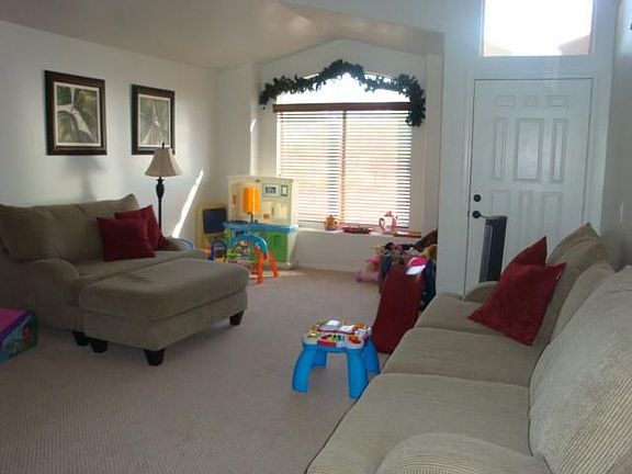 2nd image of 1020 W Todd Dr