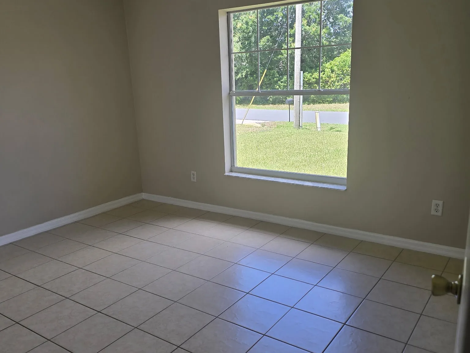 112 Plainview Drive - A — Photo 4