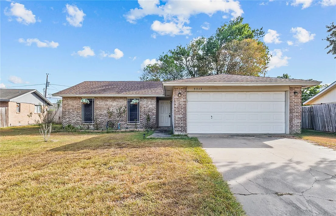 3 bed, 1431 sqft, $1,850 — Photo 1