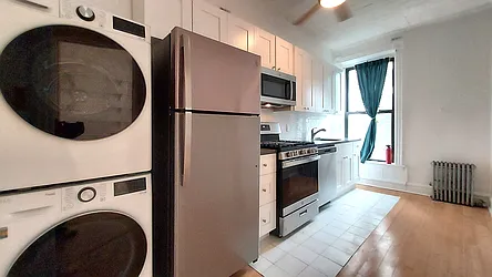 Rented by R New York