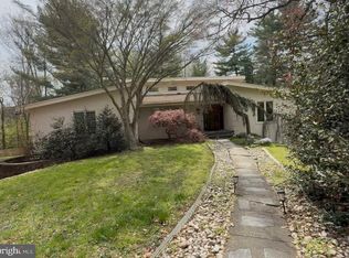 1301 Bobarn Dr, Penn Valley, PA 19072