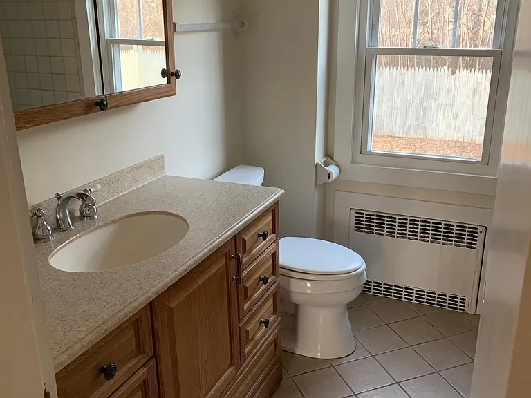 Old Middlesex Tpke — Photo 9