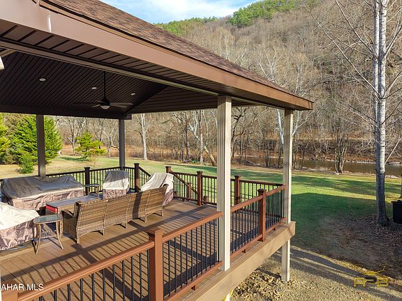 4th image of 6714 Raystown Rd