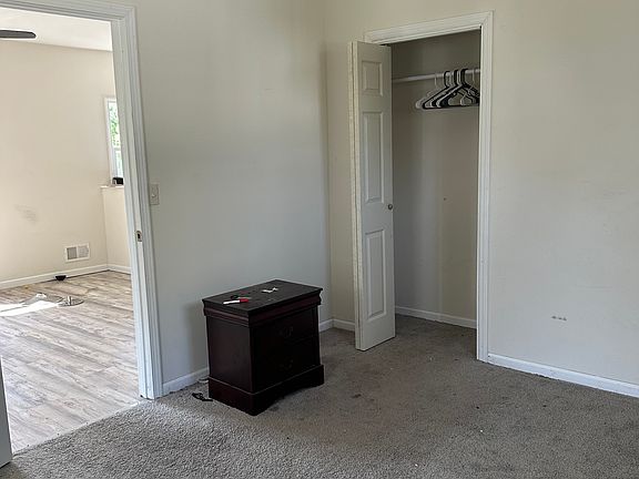 5th image of 13809 Benwood Ave #2UP