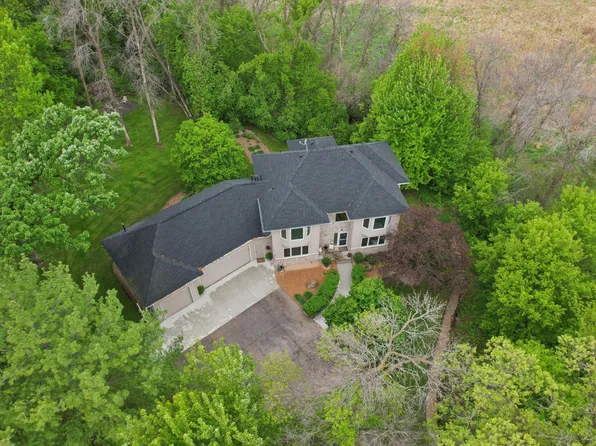 95 Timber Island Trl, Maple Plain, MN 55359