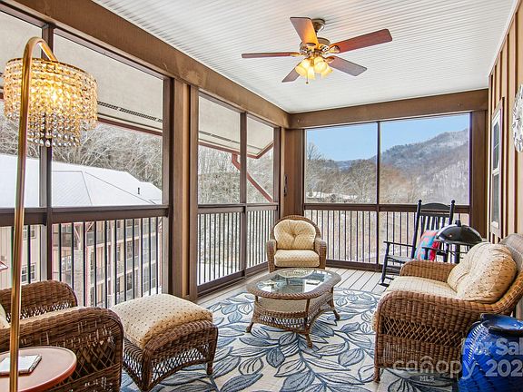 4th image of 1650 Country Club Dr #C301
