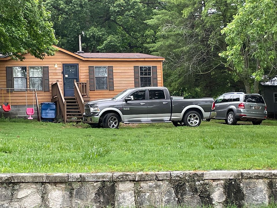 2nd image of 4629 Old Highway 71