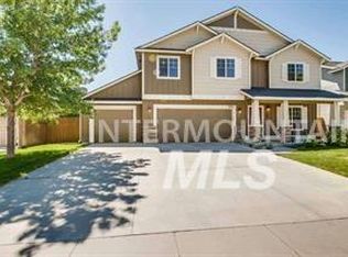 3095 W Lost Rapids Dr, Meridian, ID 83646