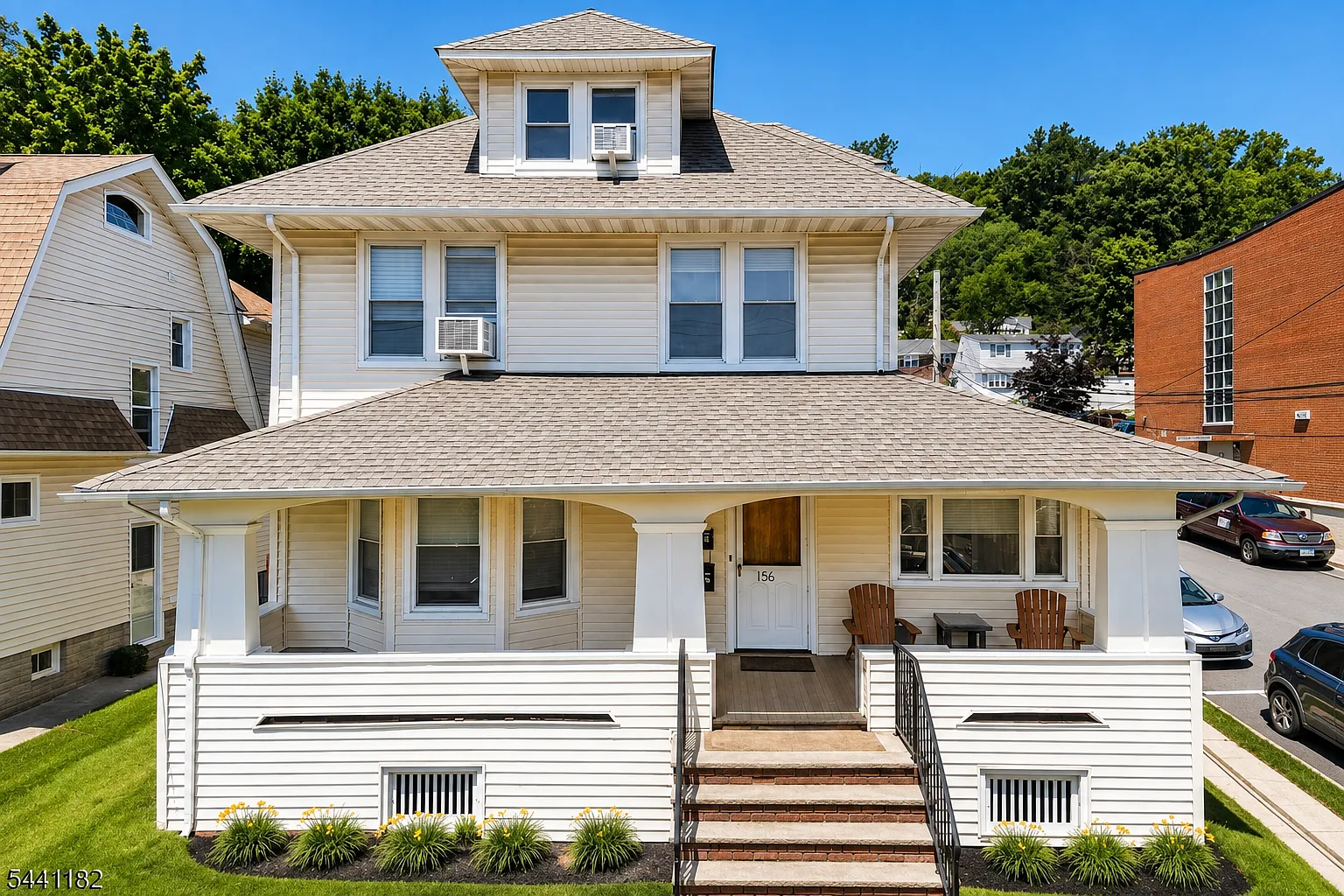 3 bed, $3,195 — Photo 1