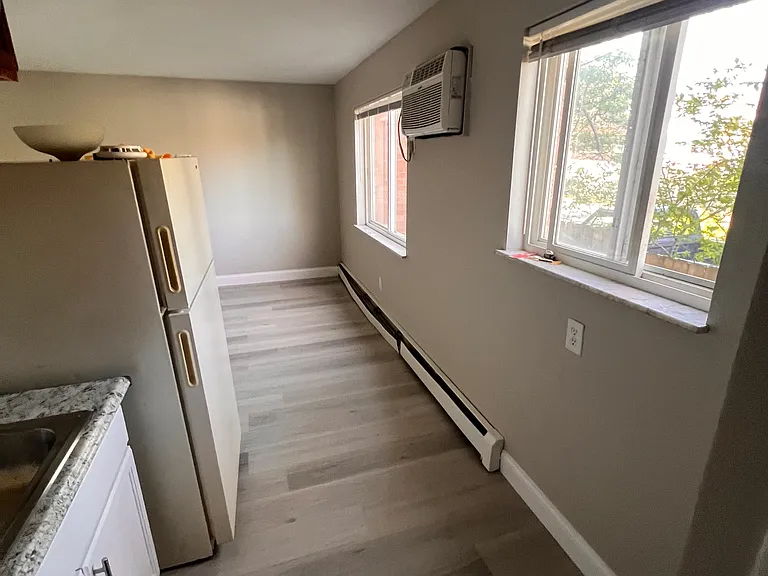 2842 Montana Ave #5 — Photo 7