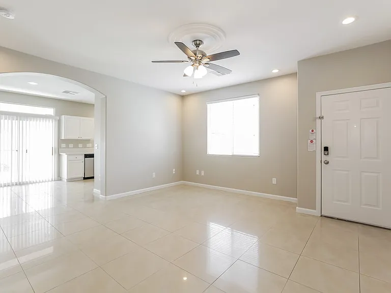 8139 Ficus Dr — Photo 5
