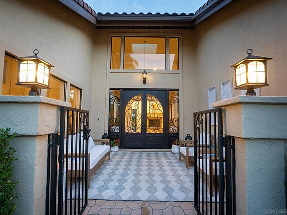 4th image of 13723 Vista Poniente Dr