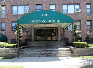 120 Horton Hwy #69, Mineola, NY 11501