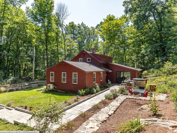 41 Frenchmans Rd, New Milford, CT 06776