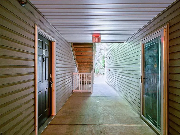 Covered entryway