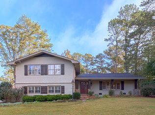 2380 Pangborn Cir, Decatur, GA 30033