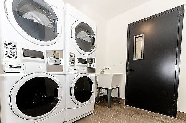 Rented by ERNY LLC | media 13